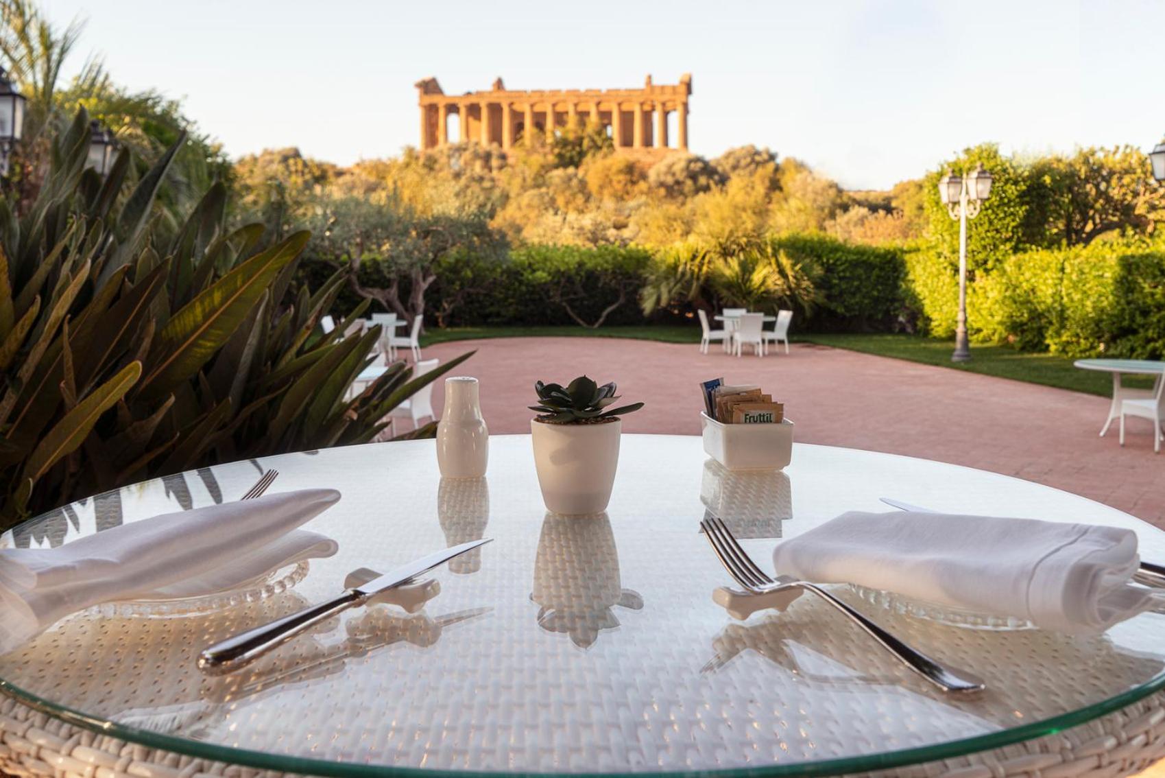 Villa Athena Resort Agrigento Bagian luar foto The Acropolis Museum