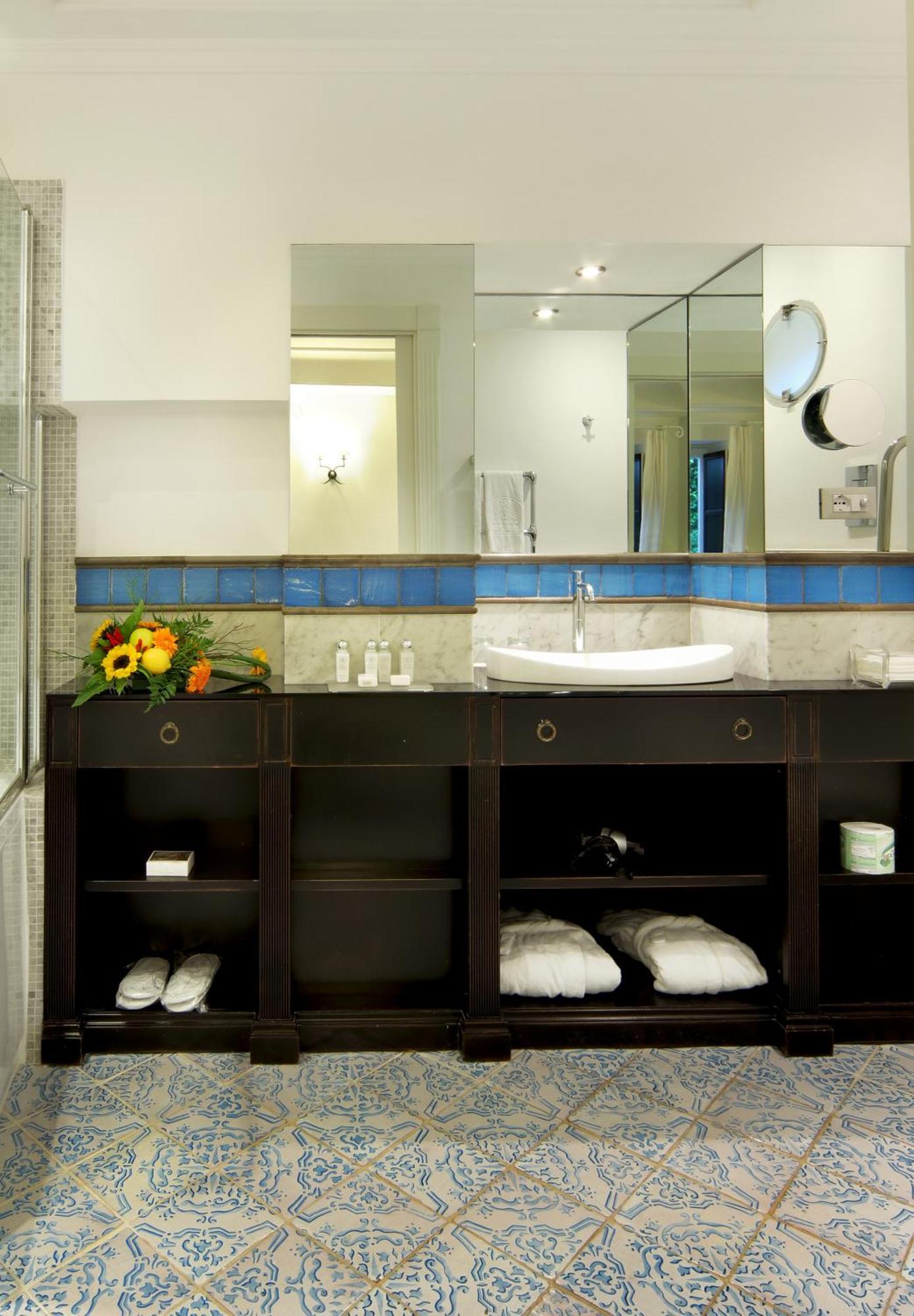 Villa Athena Resort Agrigento Ruang foto Bathroom